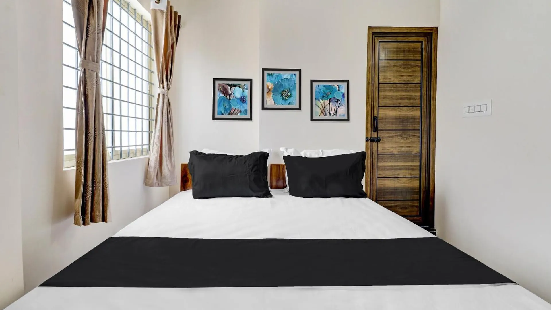Hotel O Nandi Grand In Mysore